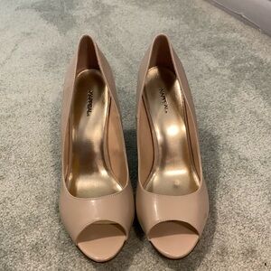 Xappeal ladies beige high heels. Size 11